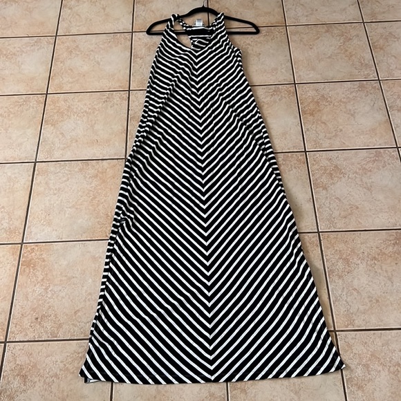 Tommy Bahama‎ Stripe to Chevron Black and White Racerback Maxi Dress Size Medium - Picture 5 of 7